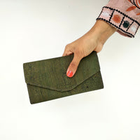Envelop Clutch Cork wallet - Olive green